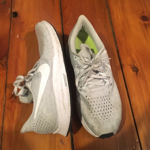 Nike Shoes - Light grey Nike zoom pegasus 35